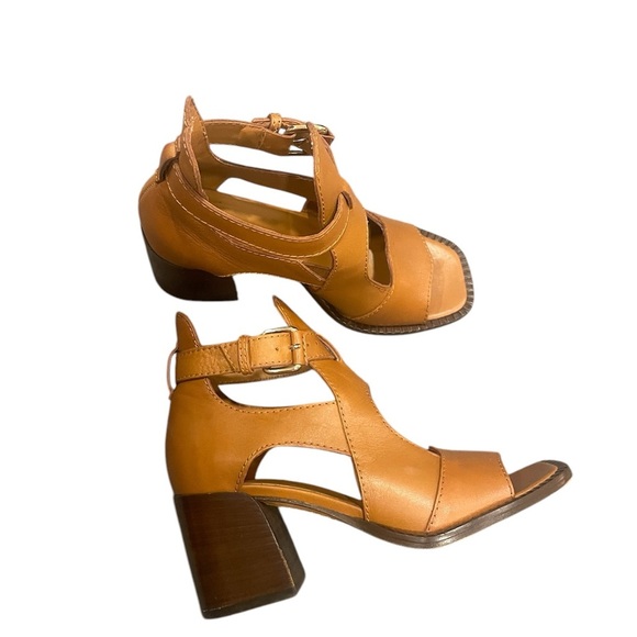 M. Gemi Arianna tan Block Heel Sandals - Picture 2 of 9